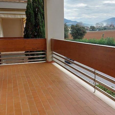 Appartamento Santa Costanza Con Piscina San Vincenzo Esterno foto