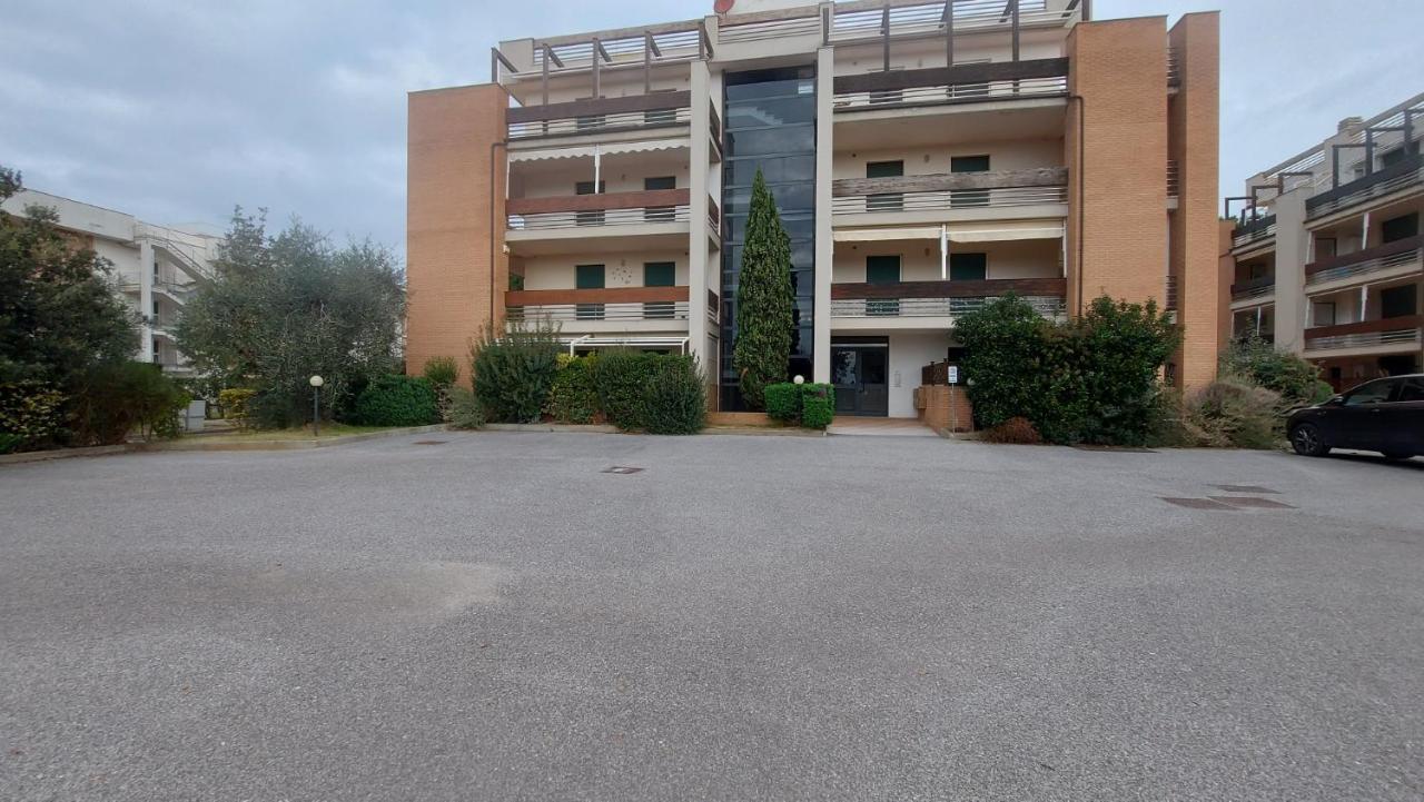 Appartamento Santa Costanza Con Piscina San Vincenzo Esterno foto