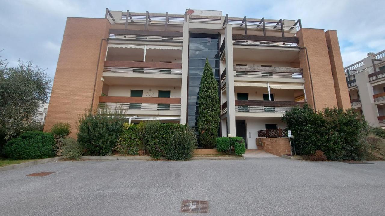 Appartamento Santa Costanza Con Piscina San Vincenzo Esterno foto